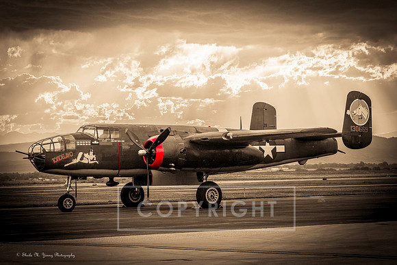 B-25 @KFNL